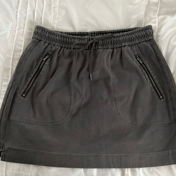 Athleta Dresses & Skirts - ATHLETA Dark Gray Mini Skirt, Size 4
